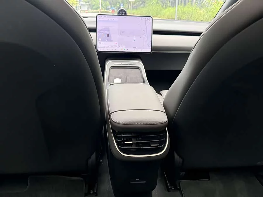 NIO ET5T