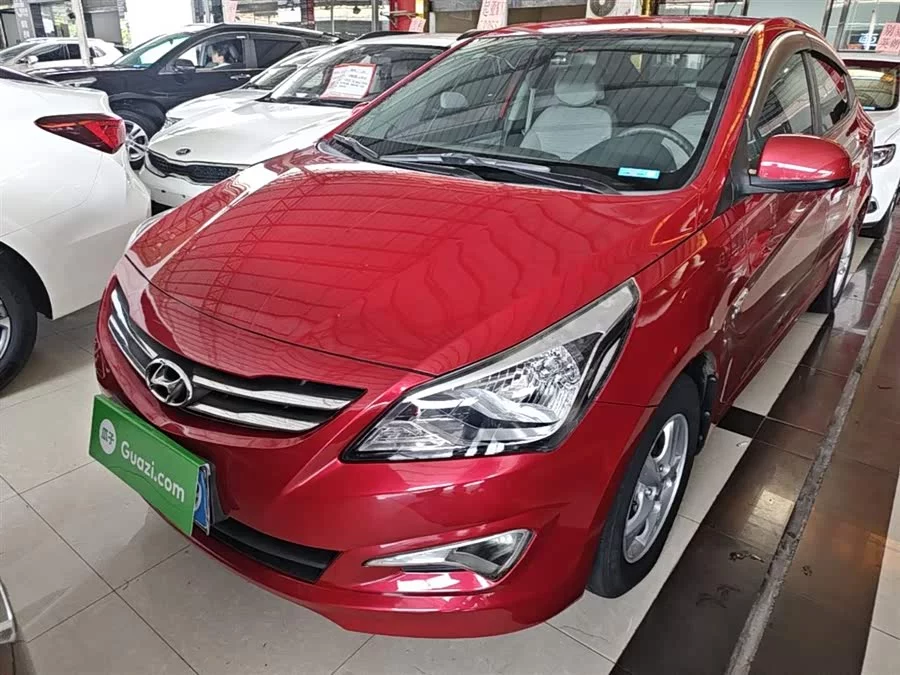 Hyundai Rena