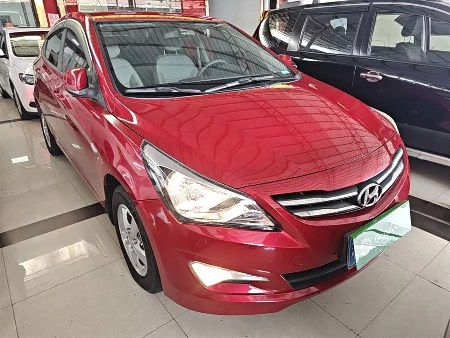 Hyundai Rena