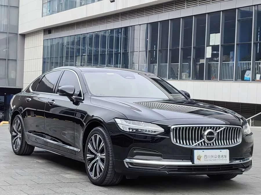 Volvo S90