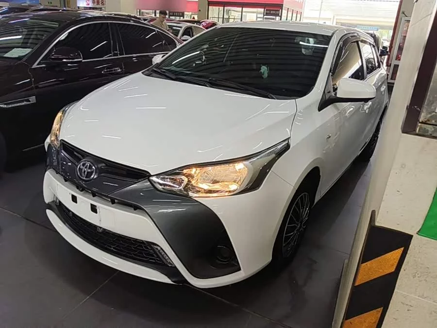 Toyota YARiS L