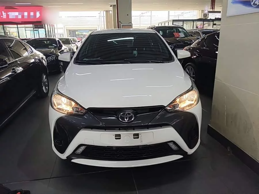 Toyota YARiS L