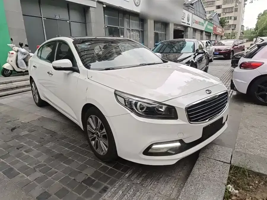 Kia K4