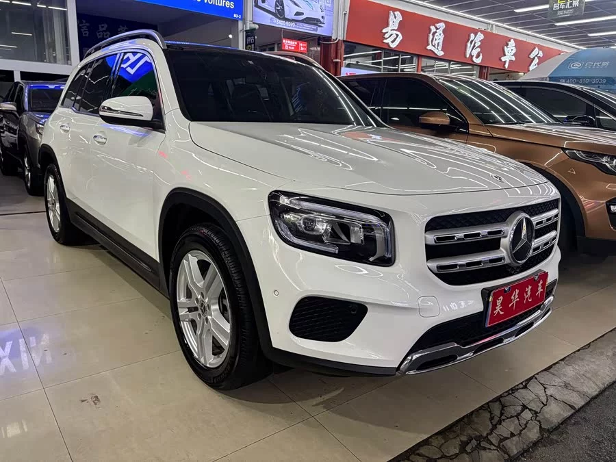 Mercedes Benz GLB