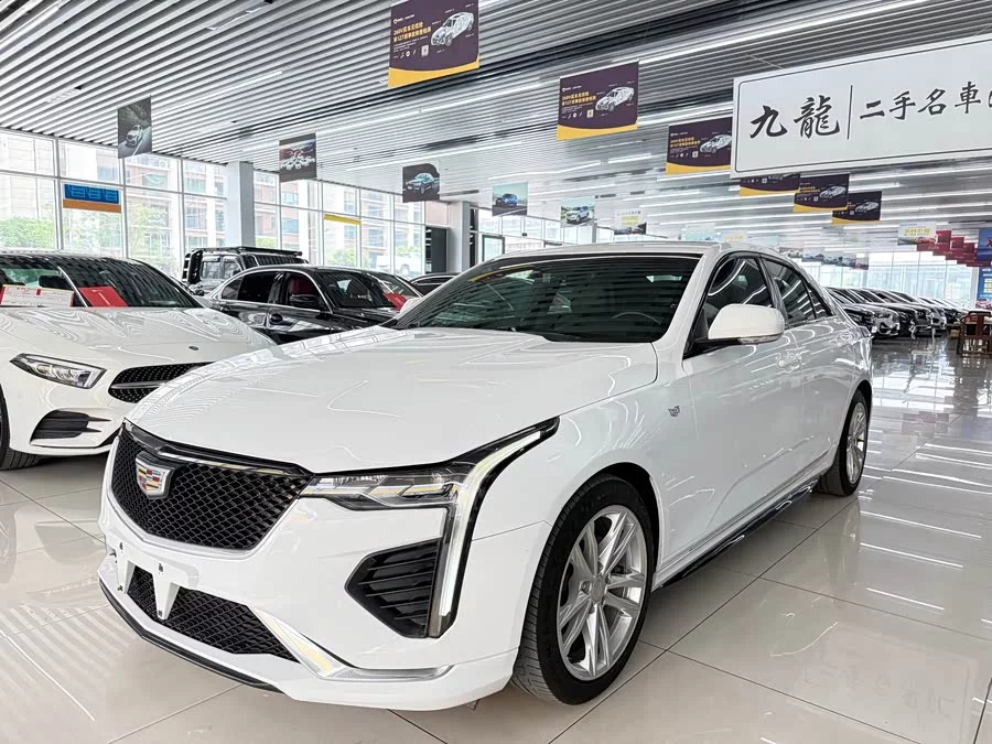Cadillac CT4