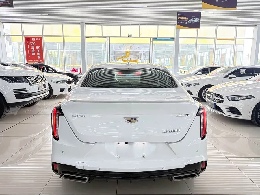 Cadillac CT4