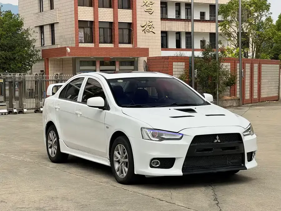 Mitsubishi Wing God
