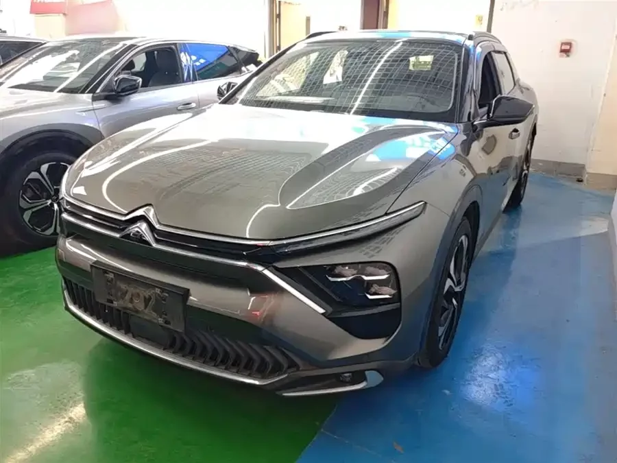 Citroën Versailles C5 X