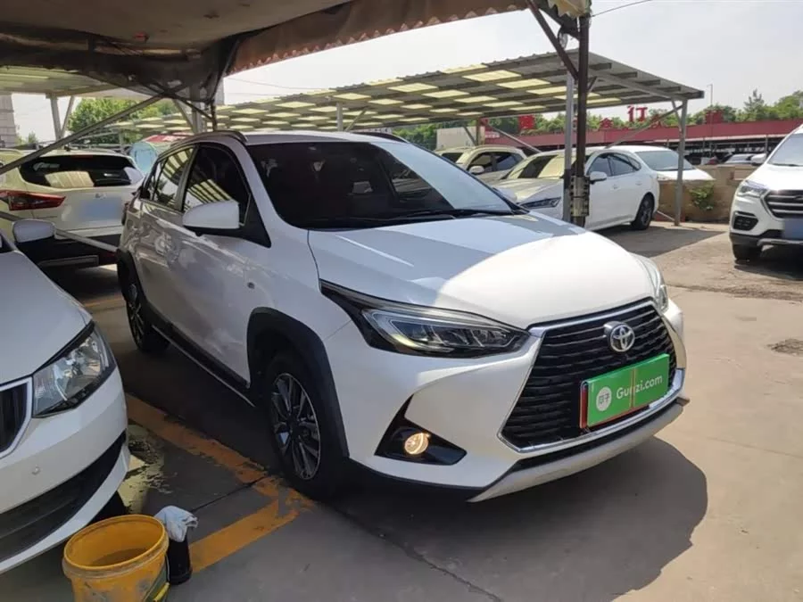 Toyota YARiS L