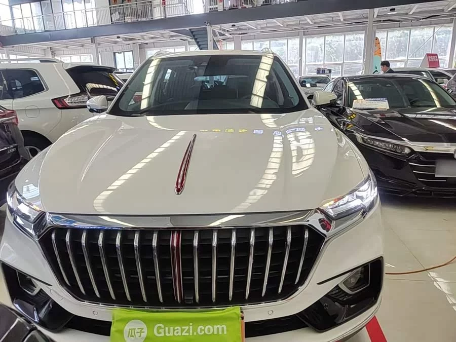 Hongqi HS5