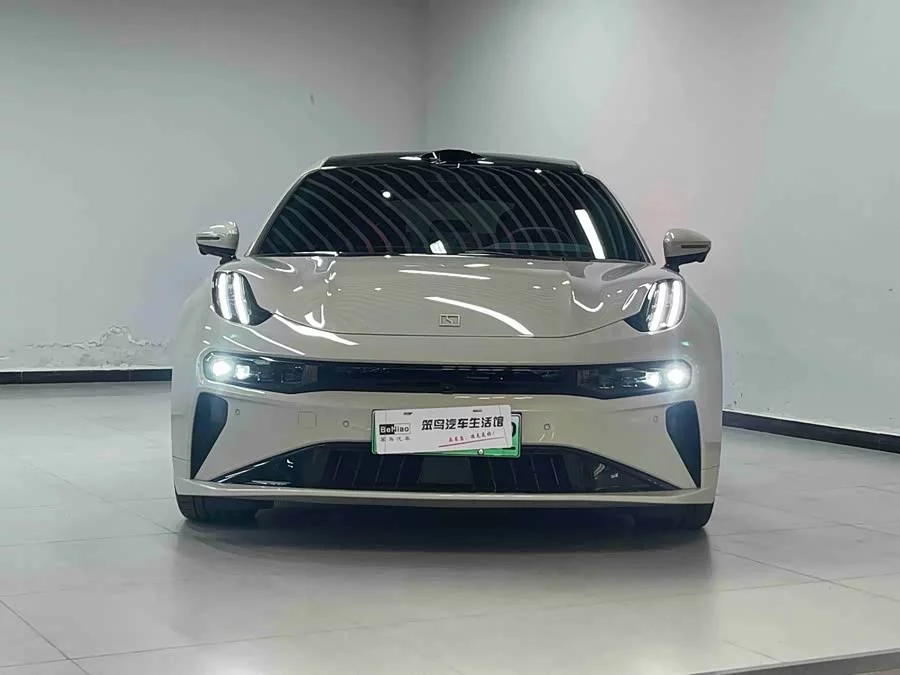 Zeekr 001