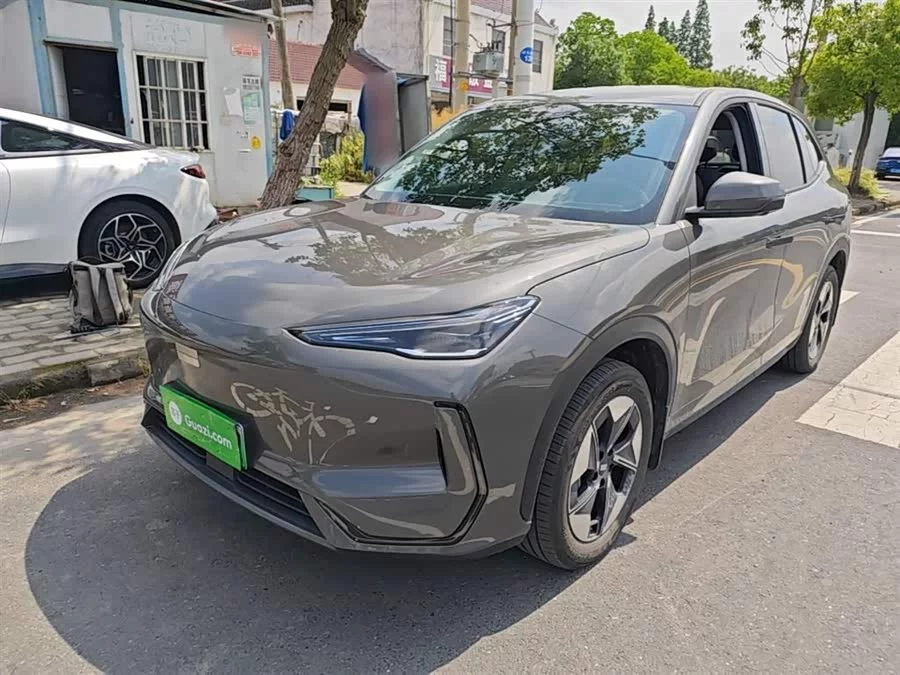 Geely Galaxy E5