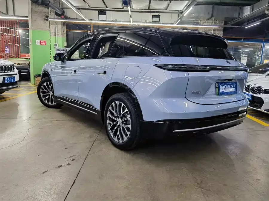 NIO ES6