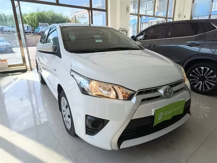 Toyota YARiS L