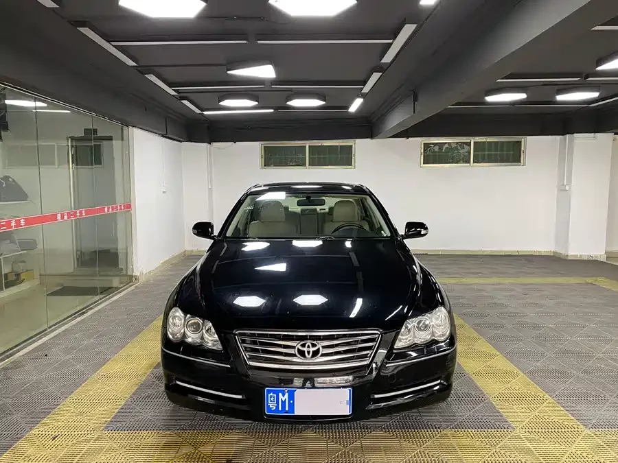 Toyota Reiz