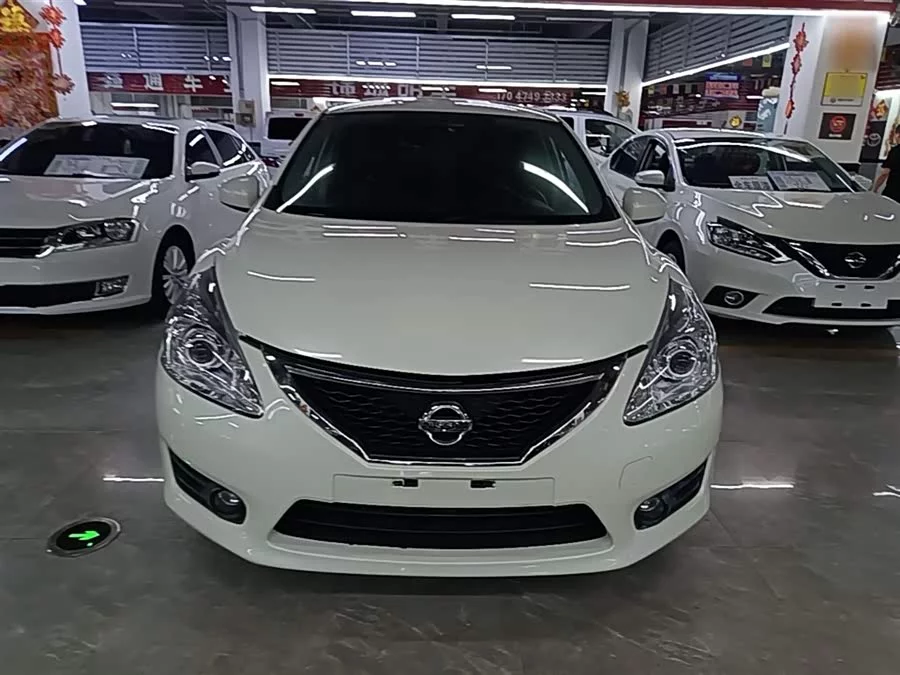 Nissan Tiida