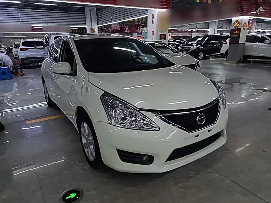 Nissan Tiida