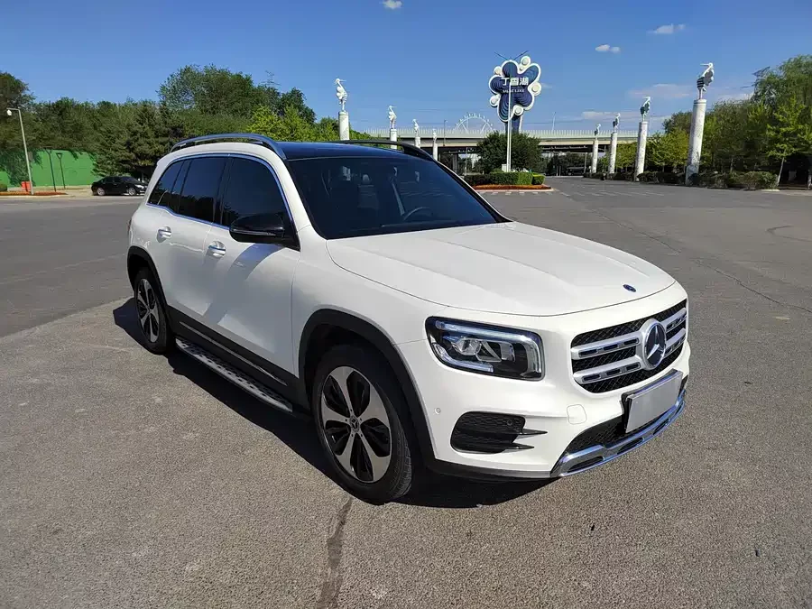 Mercedes Benz GLB