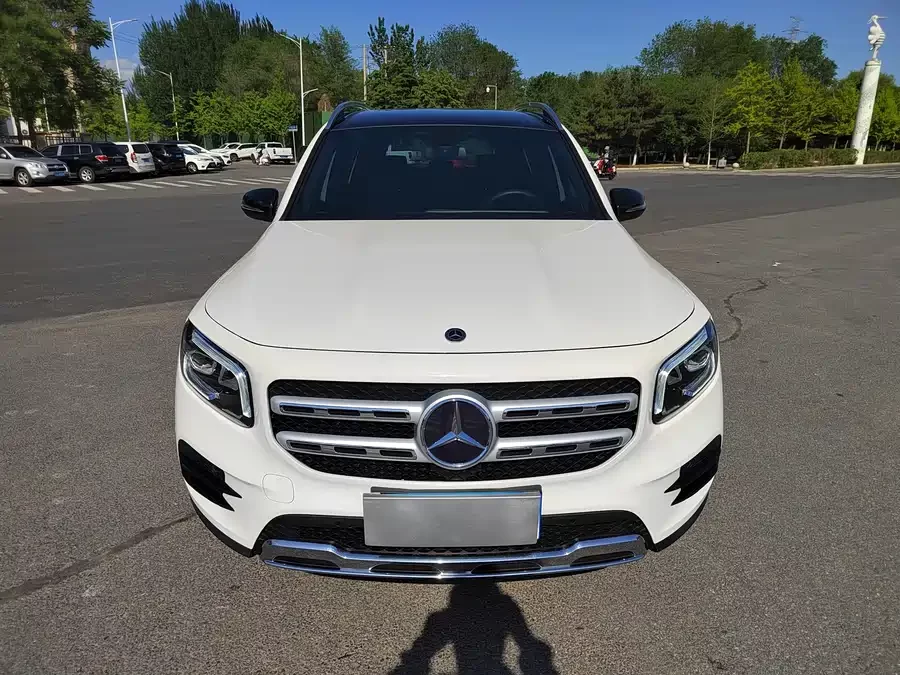 Mercedes Benz GLB