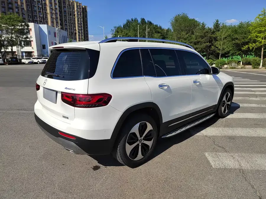 Mercedes Benz GLB