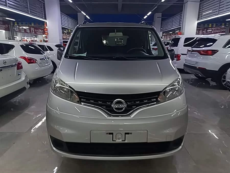 Nissan NV200