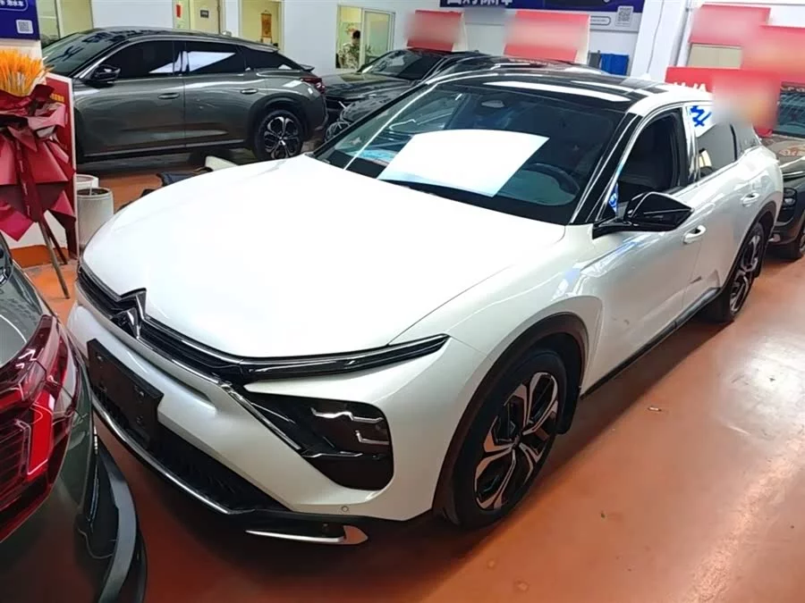 Citroën Versailles C5 X