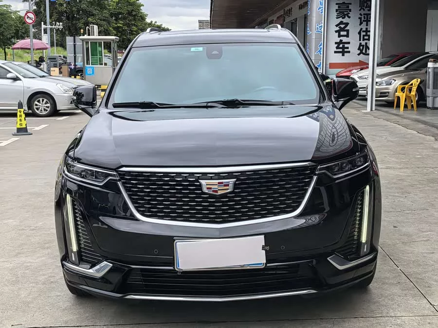 Cadillac XT6