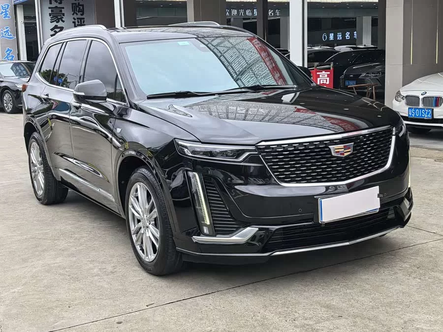 Cadillac XT6