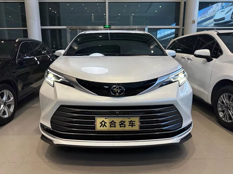 Toyota SIENNA