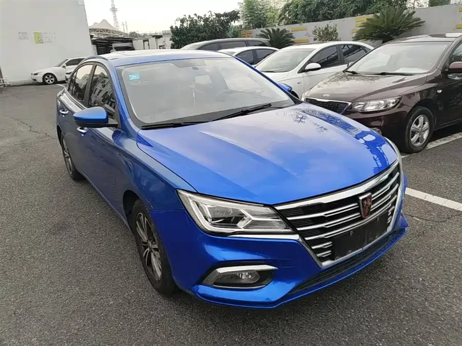 Roewe i5