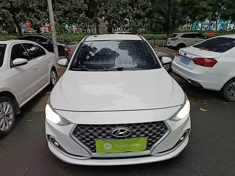 Hyundai Elantra / Celesta
