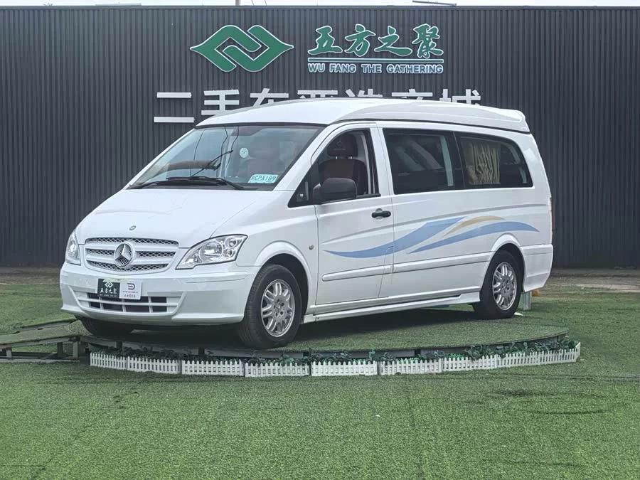 Mercedes Benz Vito
