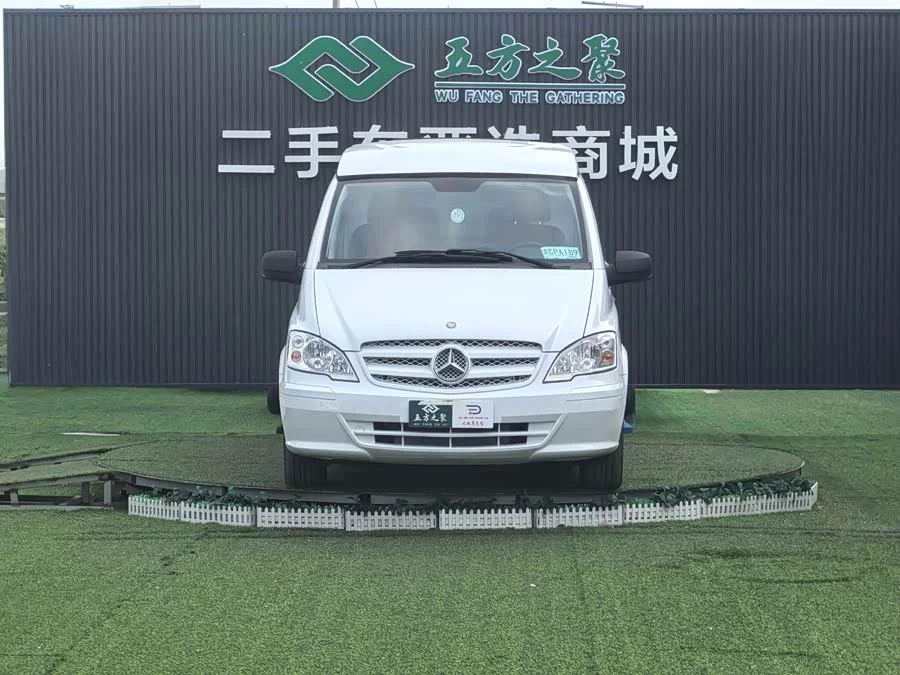 Mercedes Benz Vito