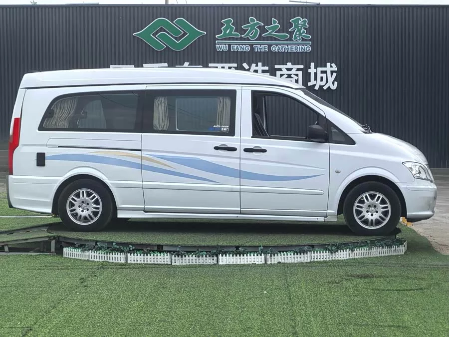Mercedes Benz Vito