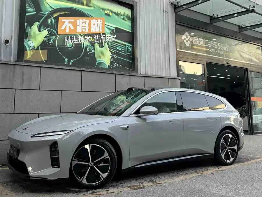 NIO ET5T