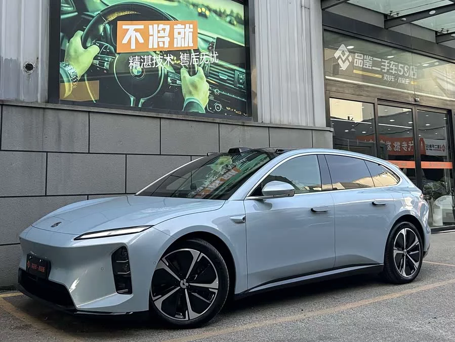 NIO ET5T