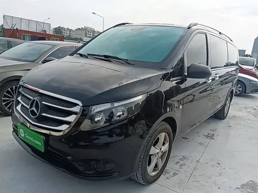 Mercedes Benz Vito
