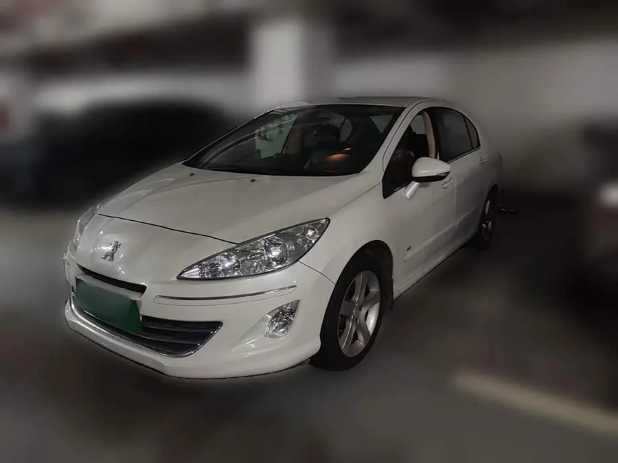 Peugeot 408