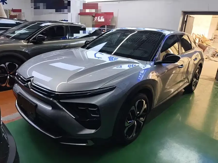Citroën Versailles C5 X