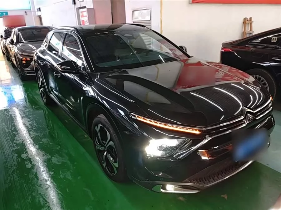 Citroën Versailles C5 X