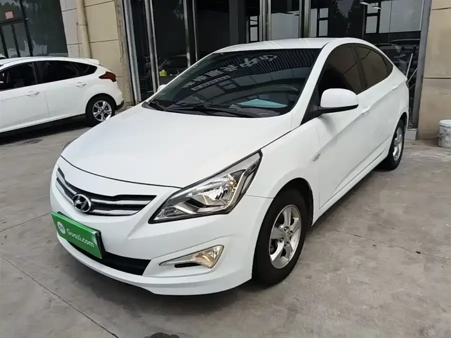 Hyundai Rena