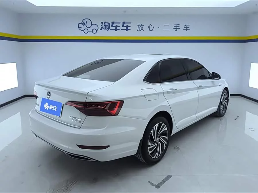 Volkswagen Sagitar
