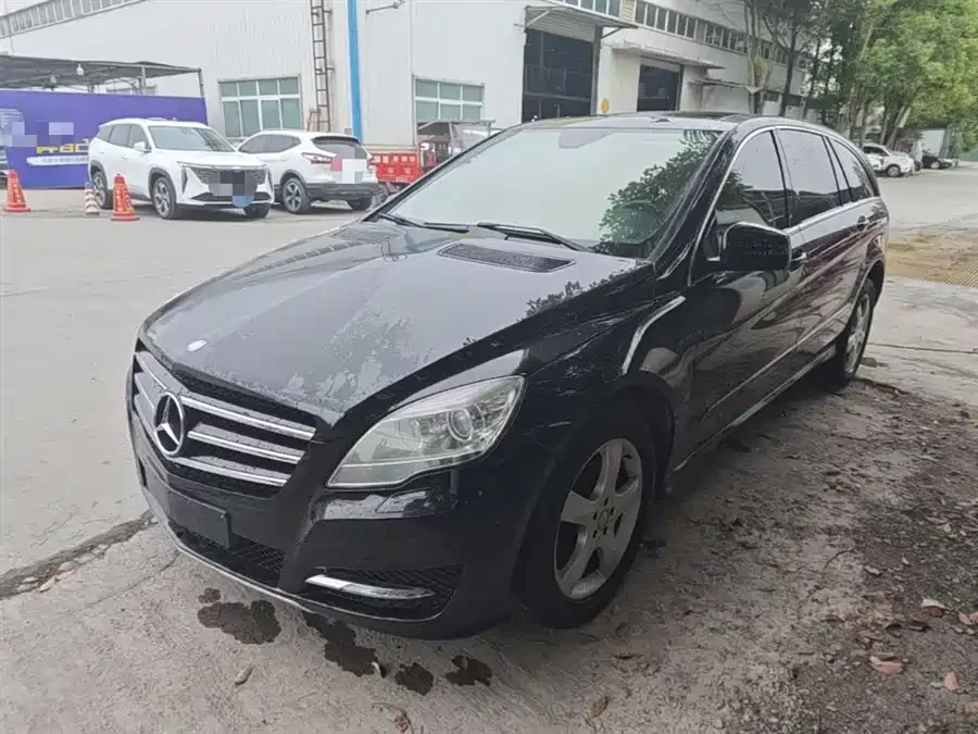 Mercedes Benz R-rated
