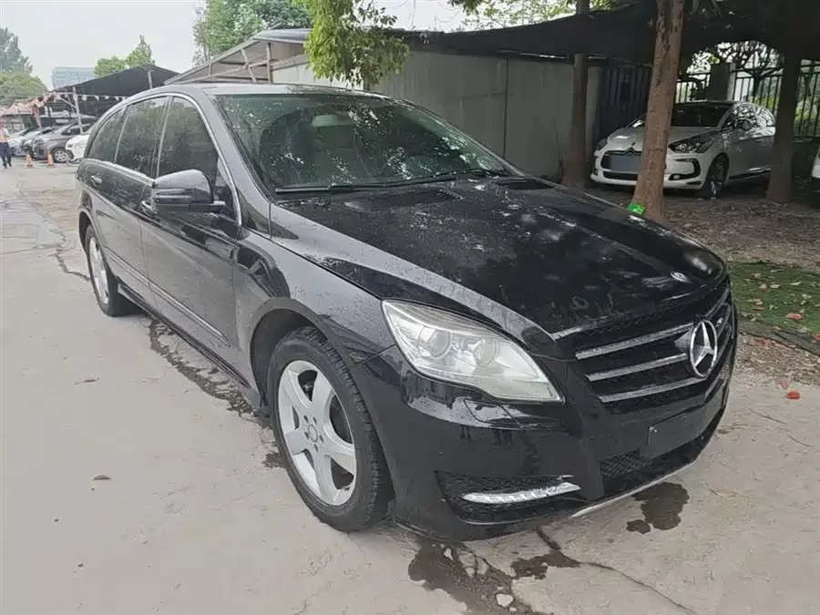 Mercedes Benz R-rated
