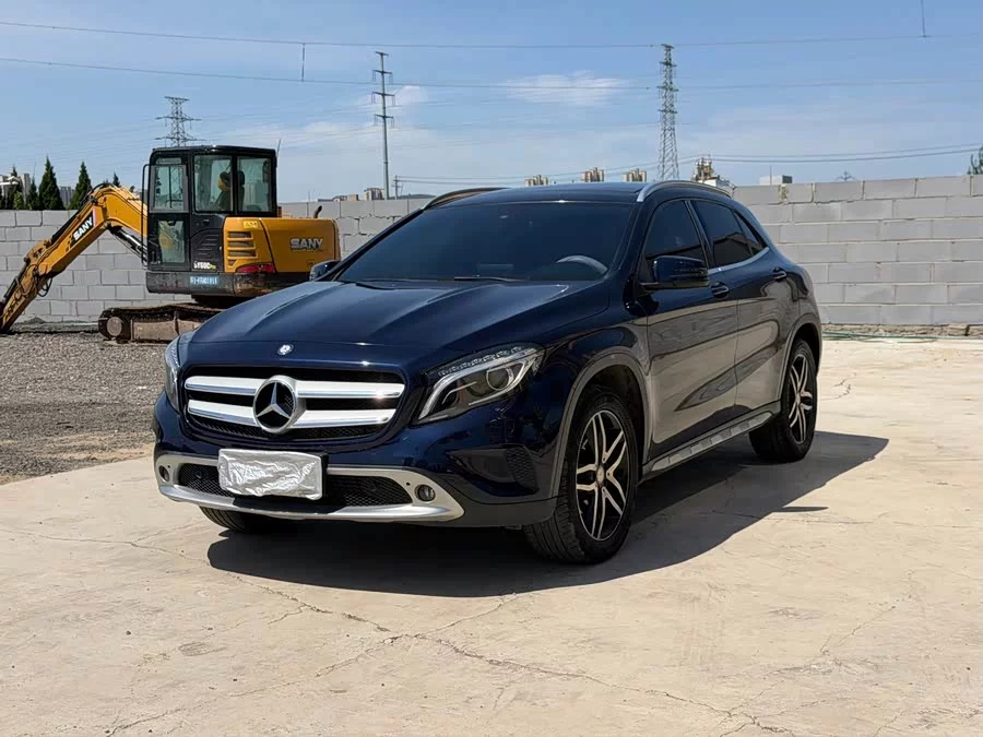 Mercedes Benz GLA