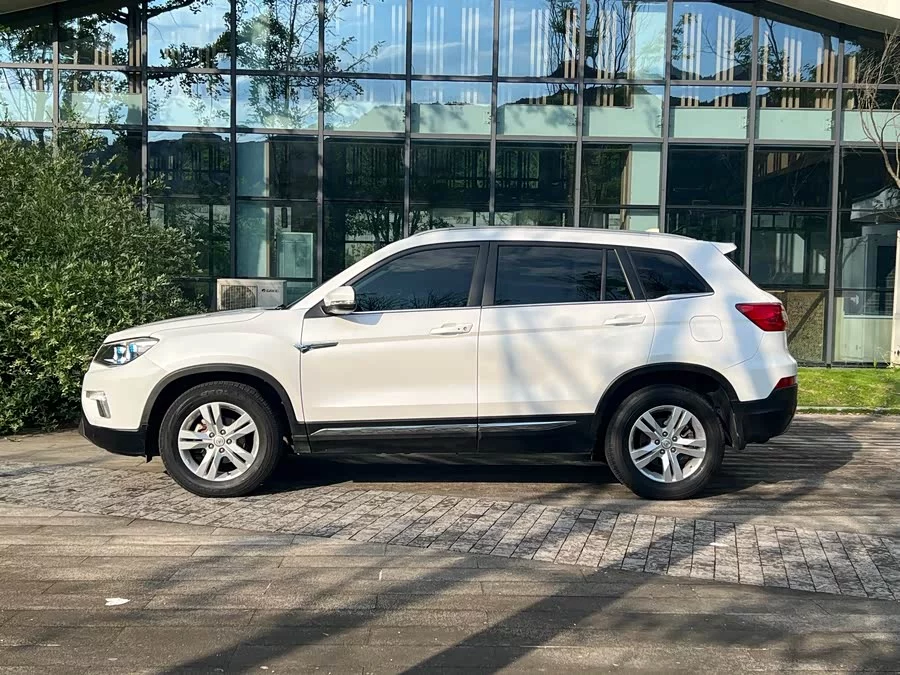 Changan CS75