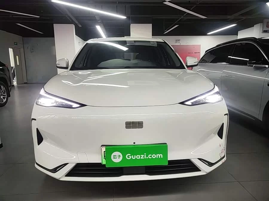Geely Galaxy E5