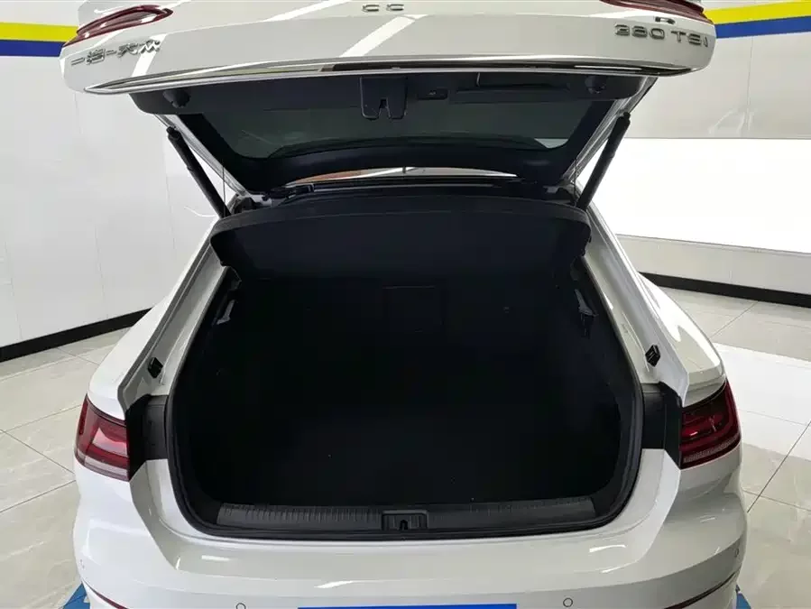 Volkswagen FAW- CC