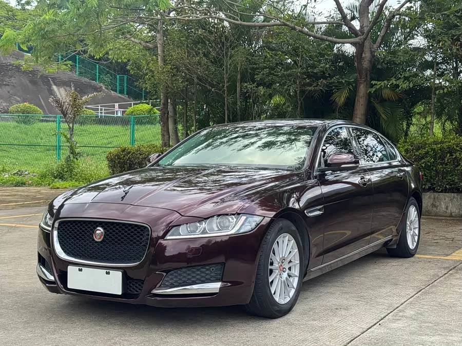 Jaguar XFL