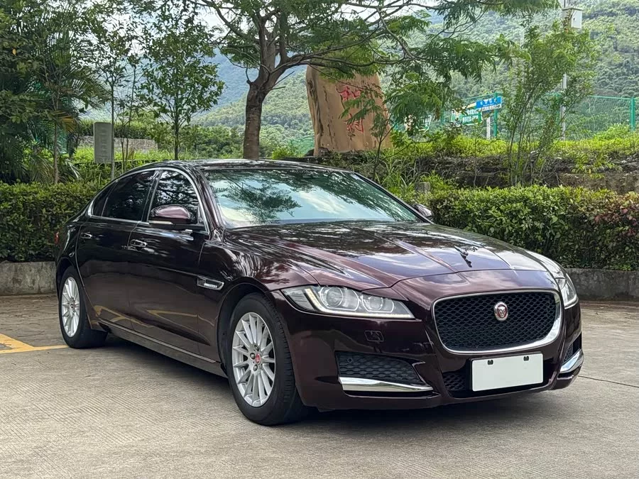 Jaguar XFL